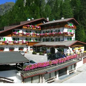 Hotel Roy, Malga Ciapela